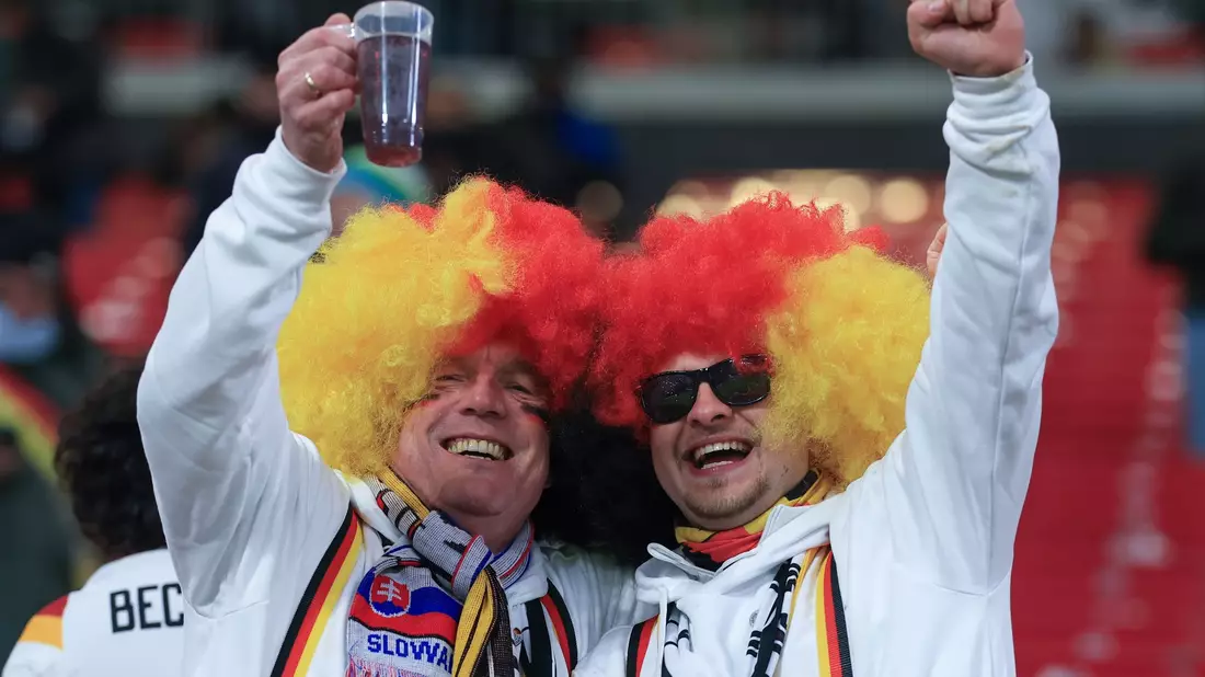 In Deutschland ist die Nachfrage nach WM-Tickets mit am größten. (Archivbild) - Bild: Jan Woitas/dpa