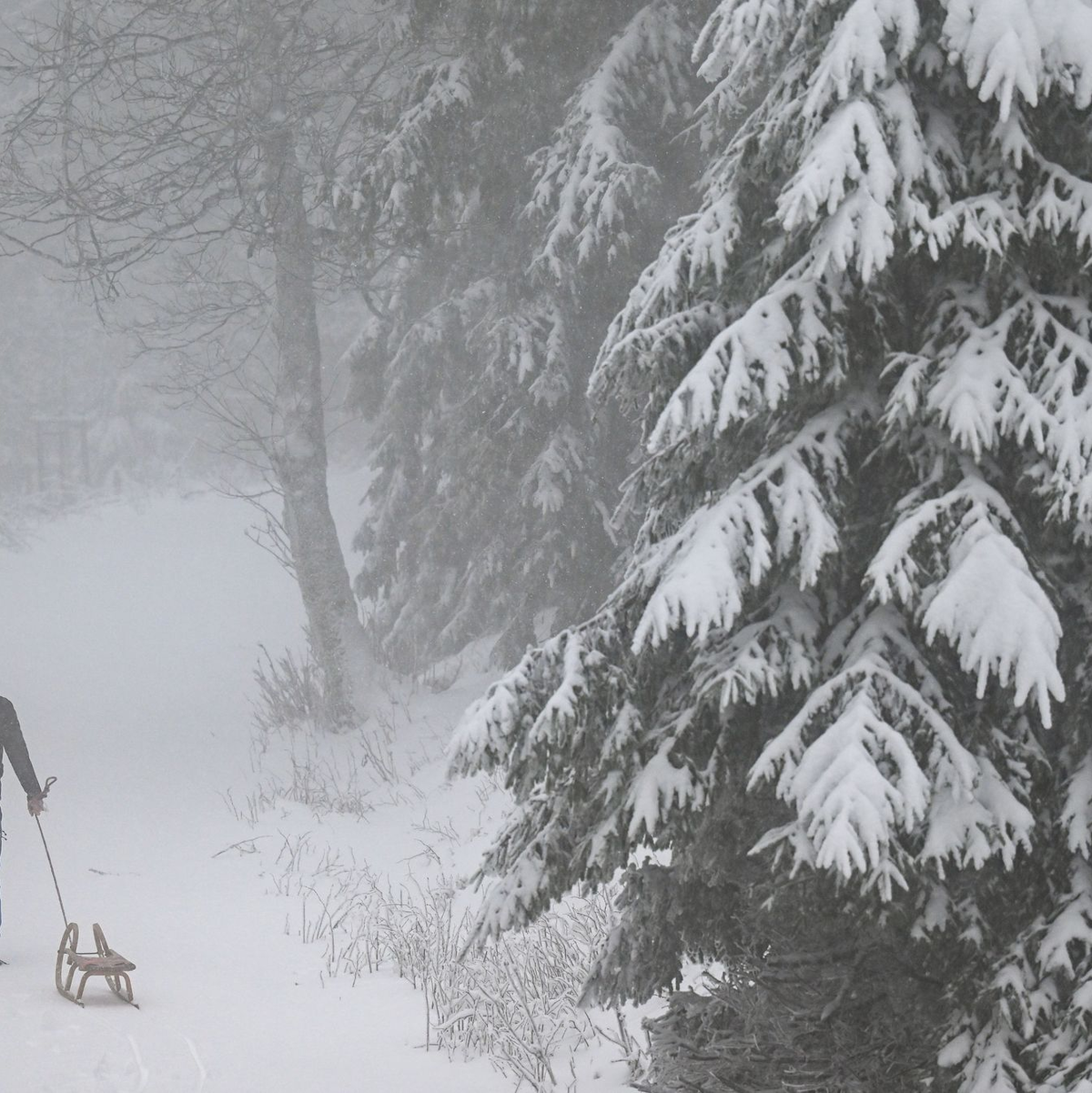 Wie entwickelt sich das Wetter am Wochenende? - Foto: Hendrik Schmidt/dpa