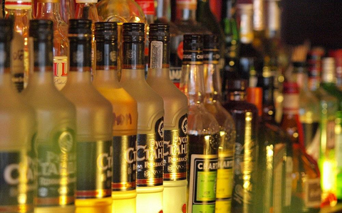 Wodka-Flaschen (Archiv) - Foto: via dts Nachrichtenagentur