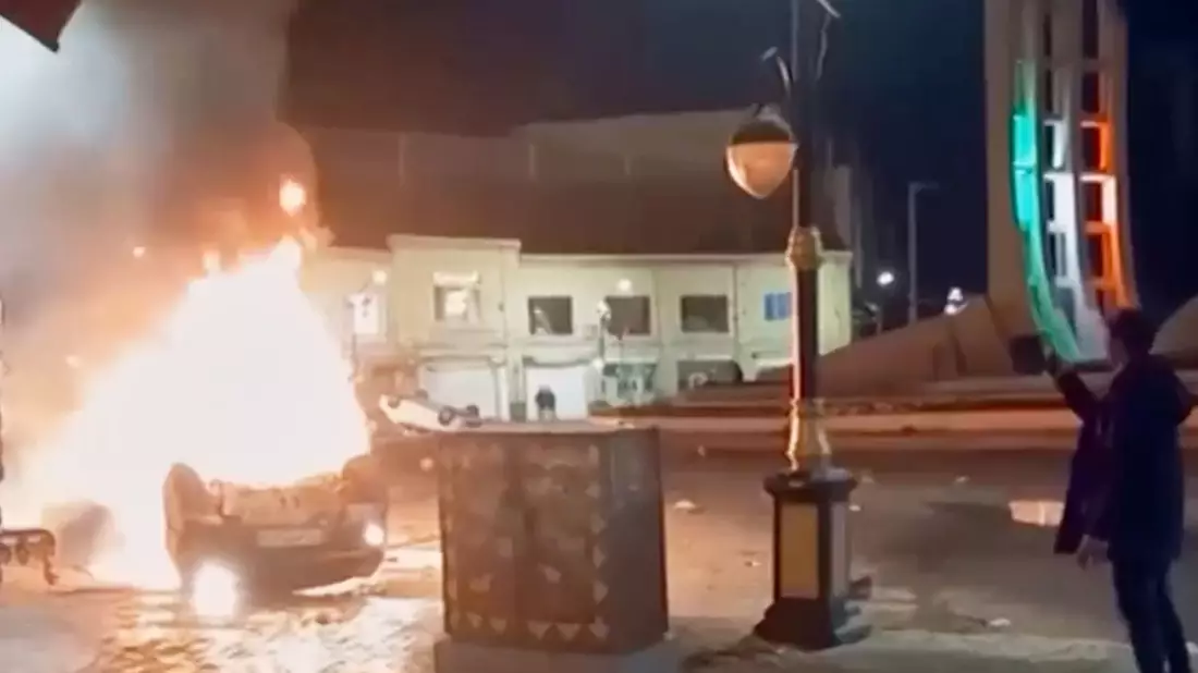 Die Proteste begannen Ende Dezember, ausgelöst durch eine massive Wirtschaftskrise und einen plötzlichen Absturz der iranischen Währung Rial. - Bild: Uncredited/Iran state TV/AP/dpa