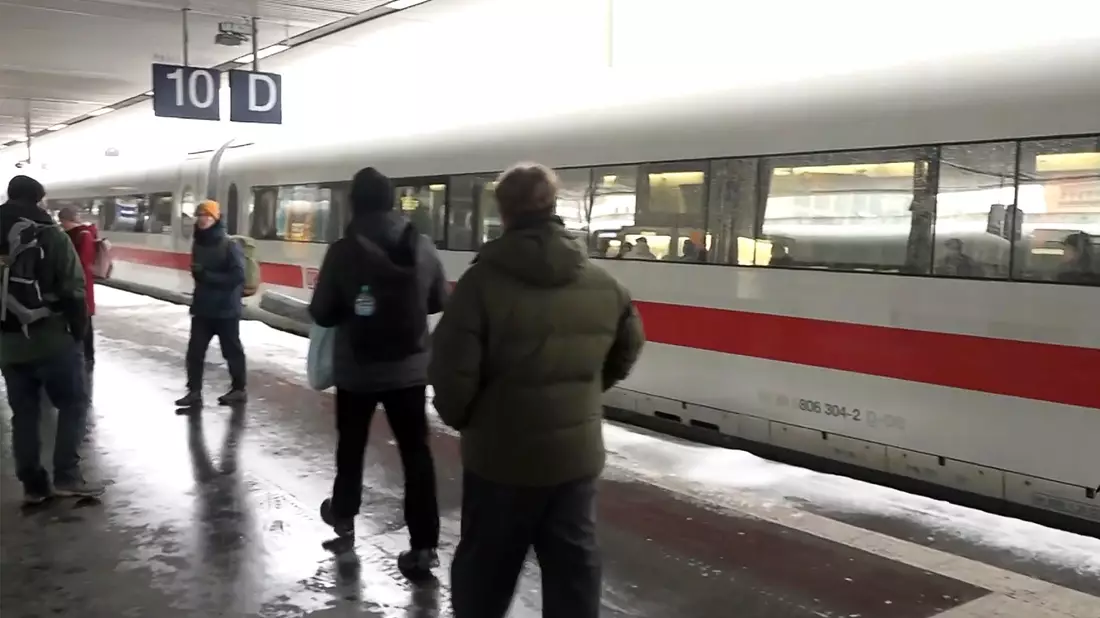 Heute dürfte es etwas Entspannung im Bahnverkehr geben. - Bild: -/dpa