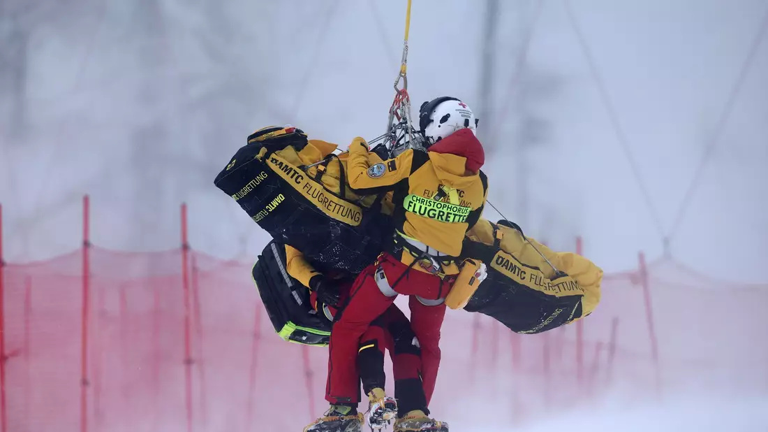 Die Österreicherin Magdalena Egger stürzte in Zauchensee schwer. - Bild: Marco Trovati/AP/dpa
