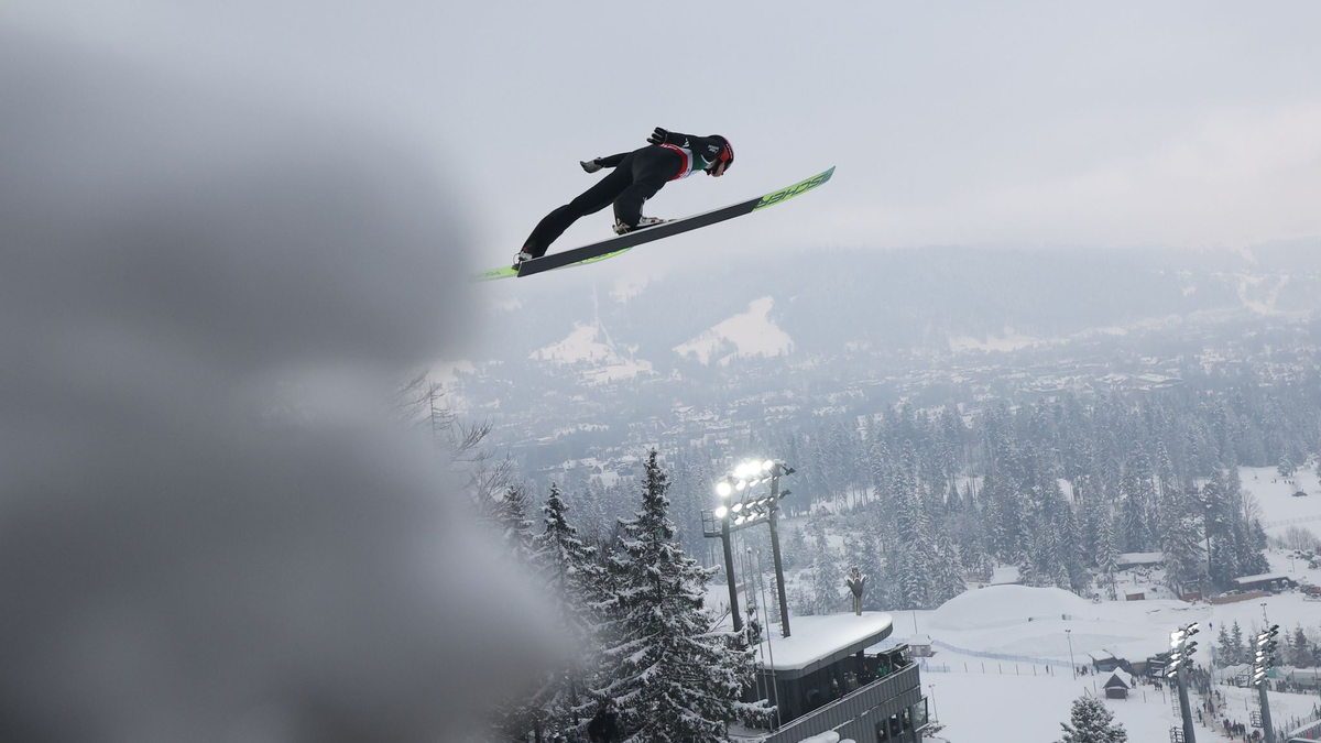 Karl Geiger steckt derzeit in der Krise. - Foto: Grzegorz Momot/PAP/dpa