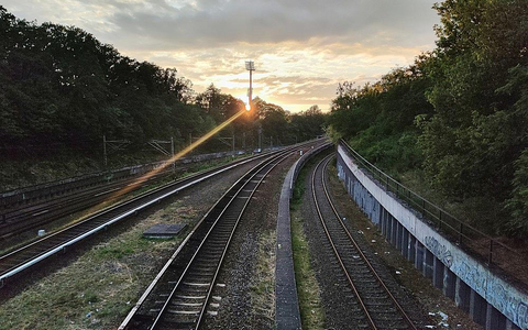 Schienen (Archiv) - Foto: via dts Nachrichtenagentur