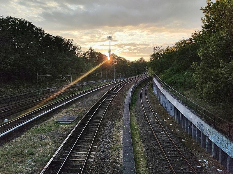 Schienen (Archiv) - Foto: via dts Nachrichtenagentur