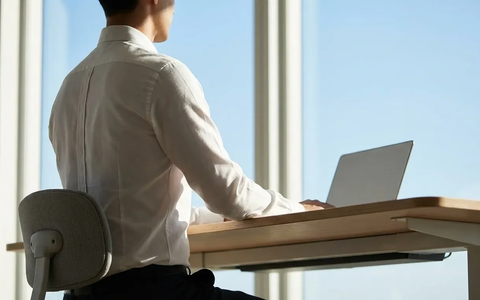 Haltungskorrektur wird 2026 zum Anti-Burnout-Tool - Foto: über boerse-global.de