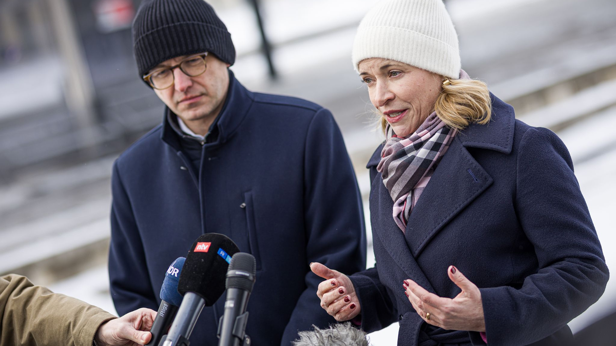 Die Lage auf den Schienen entspannt sich laut Evelyn Palla immer weiter.  - Foto: Moritz Frankenberg/dpa