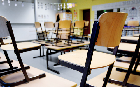 Wegen der Glatteisgefahr bleiben Schulen in NRW am Montag landesweit geschlossen. (Symbolbild) - Foto: Caroline SeidSeidel-Dißmannel/dpa