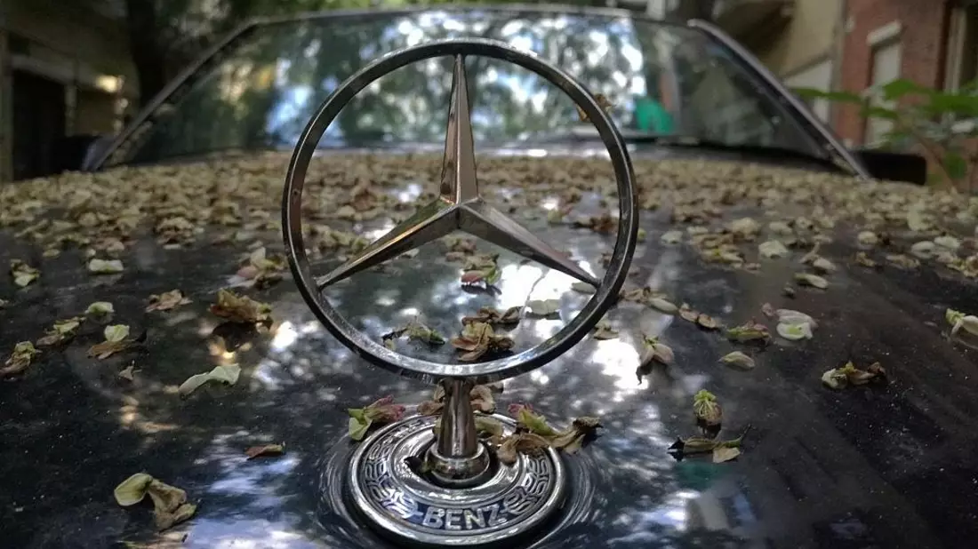 Mercedes-Stern (Archiv) - Bild: via dts Nachrichtenagentur