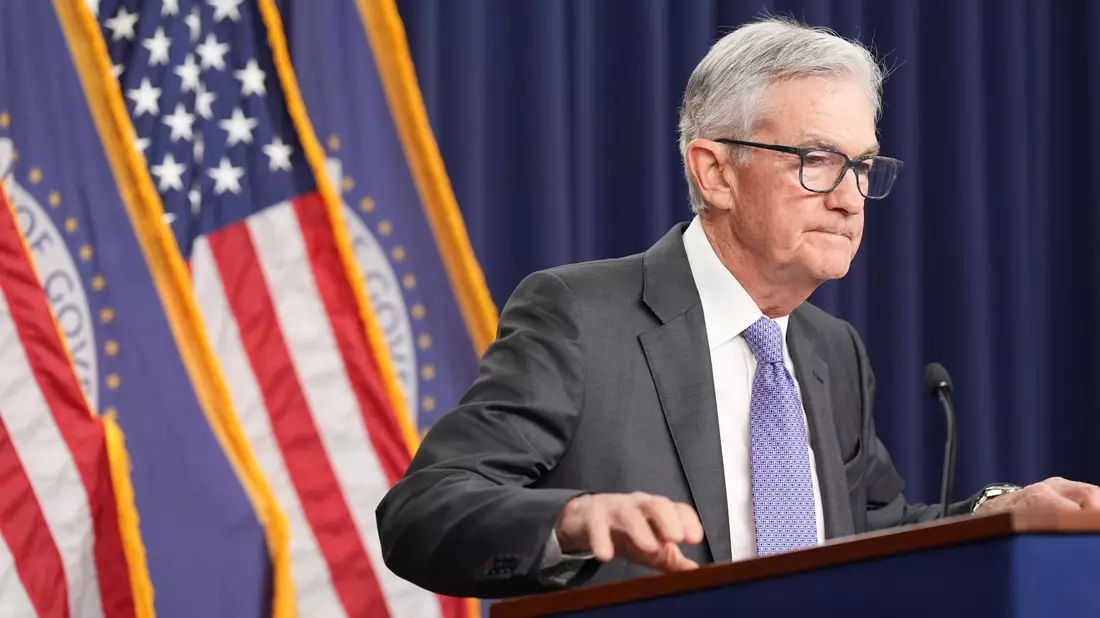 Seit Monaten musste US-Notenbank-Chef Jerome Powell sich Kritik von US-Präsident Donald Trump anhören. (Archivfoto) - Bild: Jacquelyn Martin/AP/dpa