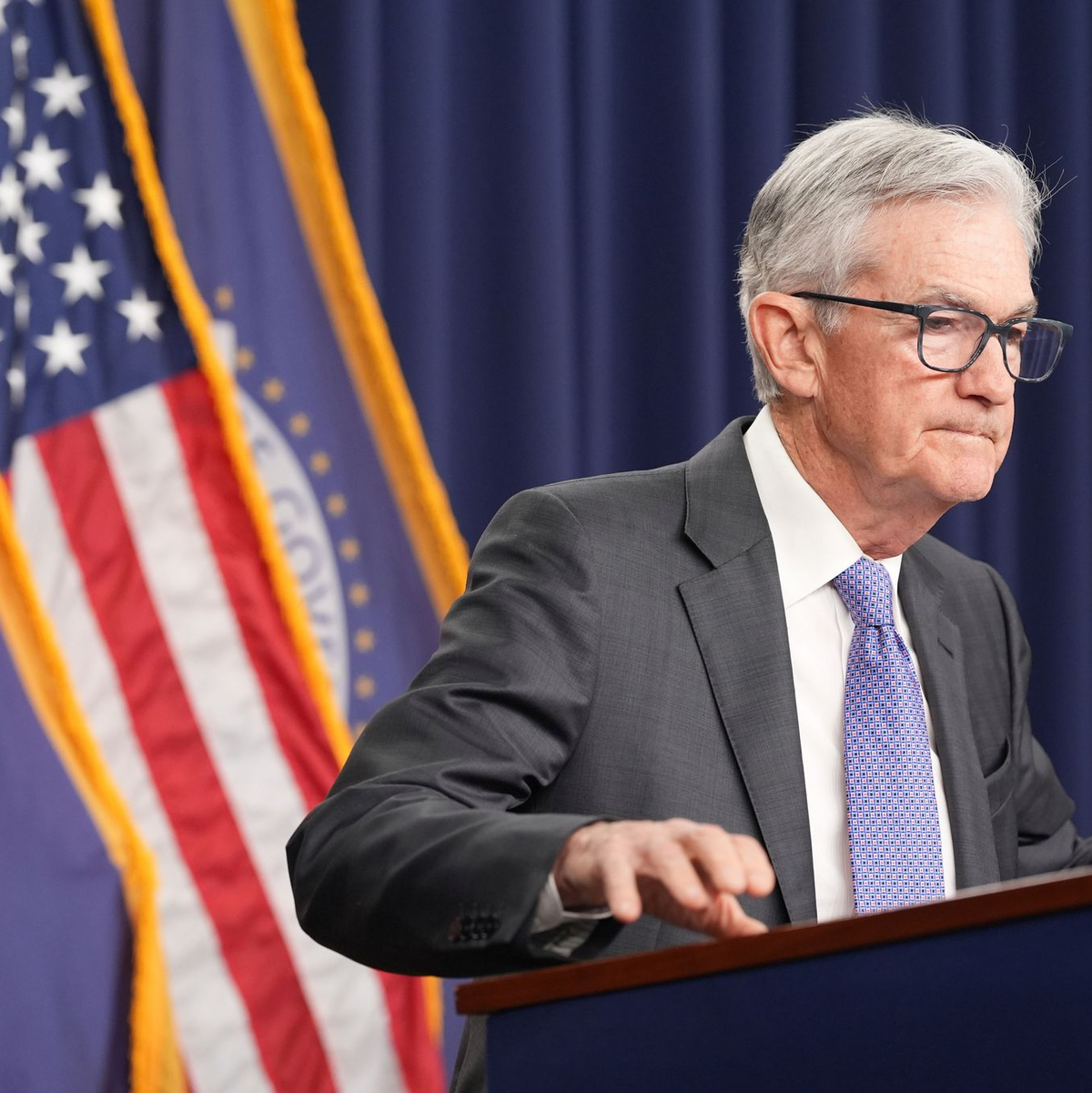 Seit Monaten musste US-Notenbank-Chef Jerome Powell sich Kritik von US-Präsident Donald Trump anhören. (Archivfoto) - Foto: Jacquelyn Martin/AP/dpa