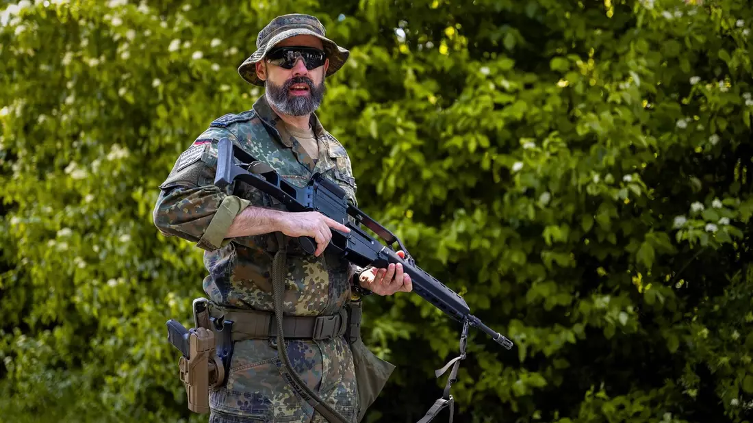 In unsicheren Zeiten Sicherheit schaffen: Warum der Soldatenberuf heute wichtiger denn je ist - Bild: presseportal.de