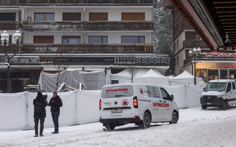 In der Bar in Crans-Montana spielte sich eine Brandkatastrophe ab. (Archivbild) - Foto: Philipp von Ditfurth/dpa