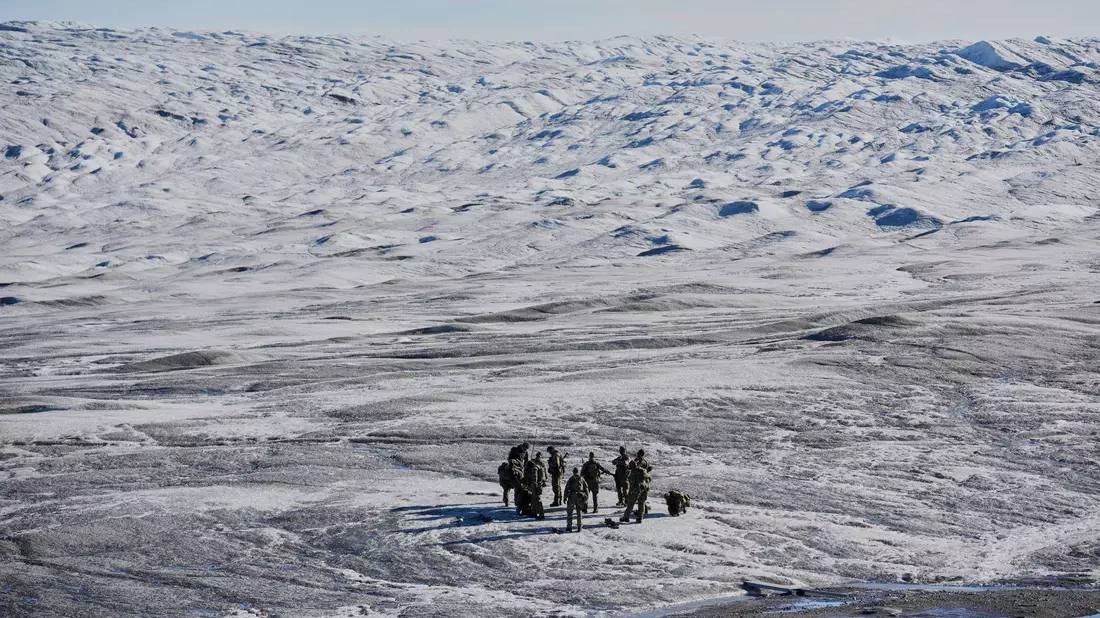 Unter dem grönländischen Eis schlummern Bodenschätze - ein Grund für Trumps Interesse an der Insel? - Bild: Ebrahim Noroozi/AP/dpa
