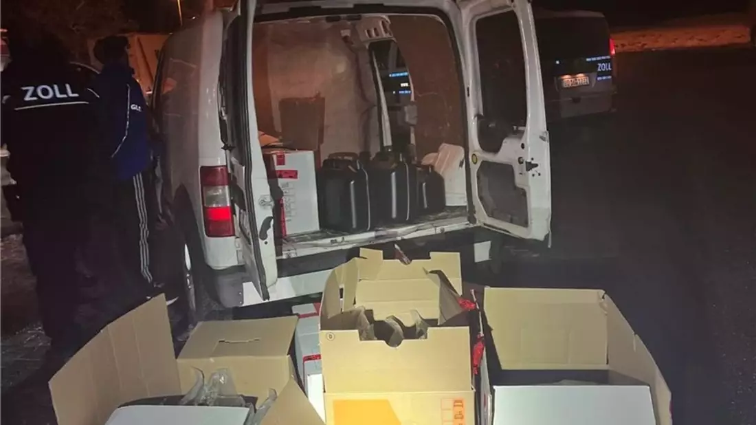 POL-SO: Großer Drogenfund auf der A44 - Zwei Tatverdächtige in Untersuchungshaft - Bild: presseportal.de