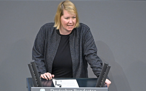 SPD-Fraktionsvize Wiebke Esdar betonte die im Konzept vorgesehenen Stundungsregelungen. (Archivbild) - Foto: Elisa Schu/dpa