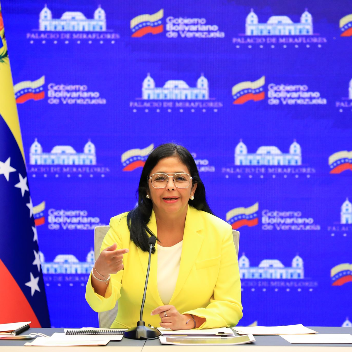 Delcy Rodríguez: «Hier gibt es eine geschäftsführende Präsidentin und einen in den Vereinigten Staaten als Geisel gehaltenen Präsidenten.» - Foto: Jhonn Zerpa/Presidencia Miraflores/dpa