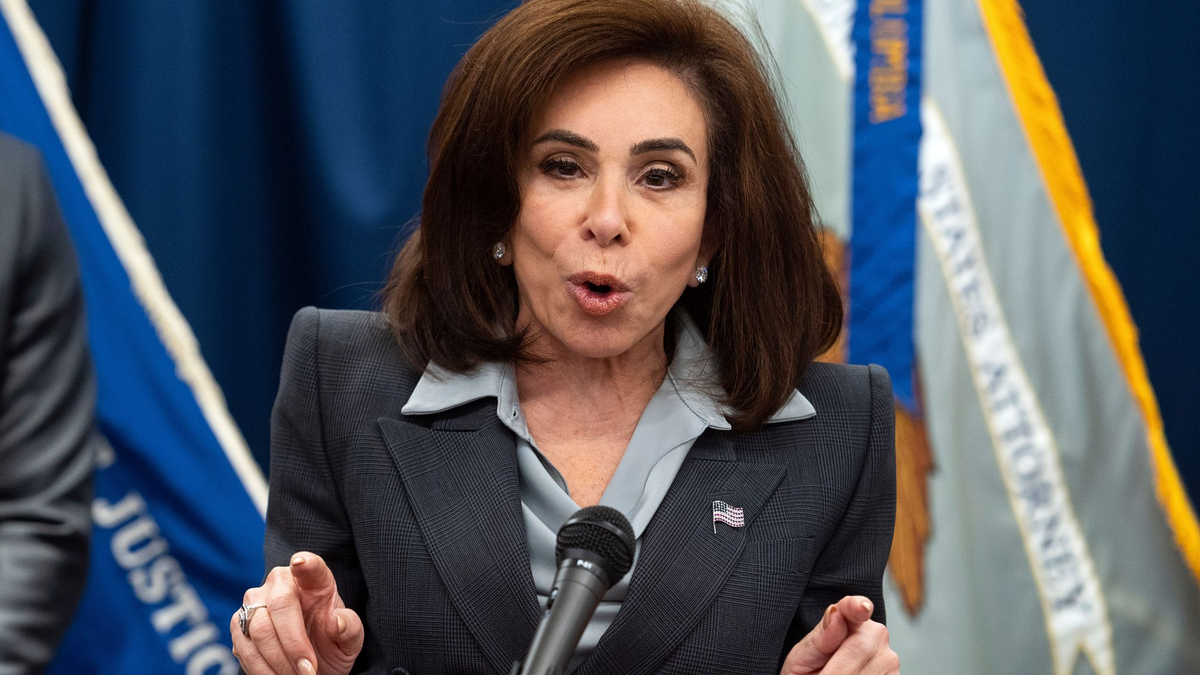 Staatsanwältin Jeanine Pirro ist seit langem als Unterstützerin von US-Präsident Donald Trump bekannt. (Archivbild) - Foto: Cliff Owen/FR170079 AP/dpa