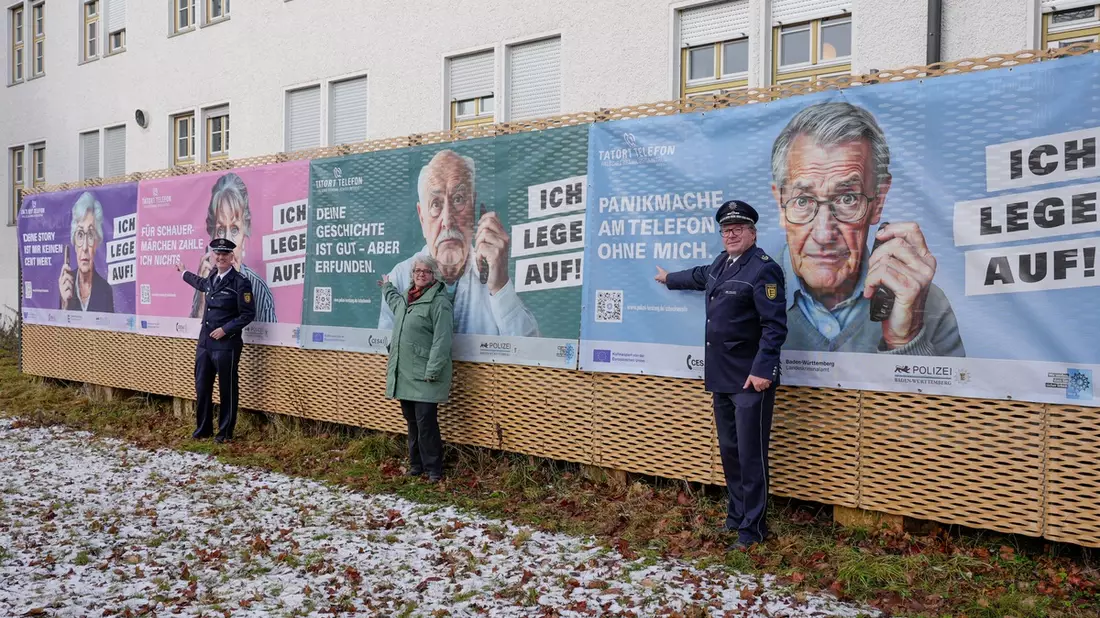 PP Ravensburg: Polizeipräsidium Ravensburg führt Prävention gegen Telefonbetrug fort - Bauzaunbanner sollen für Aufmerksamkeit sorgen - Bild: presseportal.de