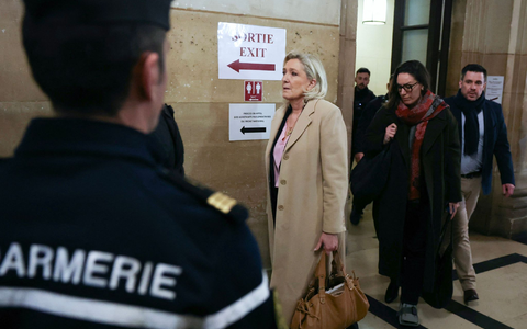Der Ausgang des Verfahrens ist für Le Pen folgenschwer, denn es geht letztlich auch darum, ob sie 2027 bei der Präsidentschaftswahl antreten kann. - Foto: Thomas Samson/AFP/dpa