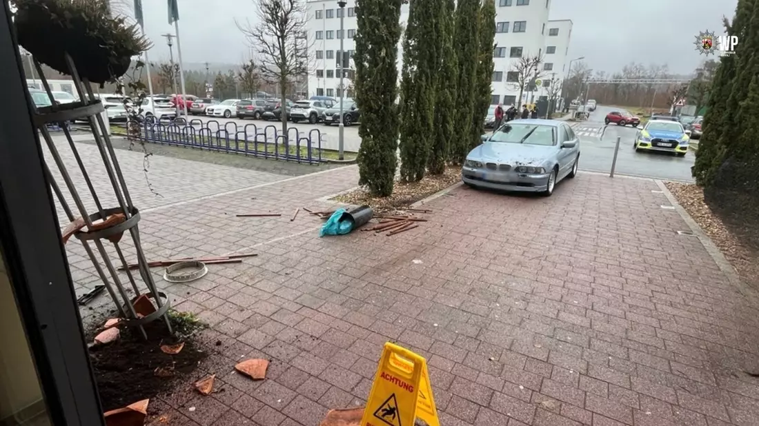 POL-PDKL: Betrunkene Fahrerin verursacht Autounfall - Bild: presseportal.de