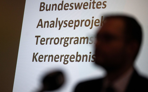 Ziel von «Terrorgram» ist es, mit Gewalt Chaos auszulösen und die gesellschaftliche Ordnung zum Einsturz zu bringen. - Foto: Marijan Murat/dpa