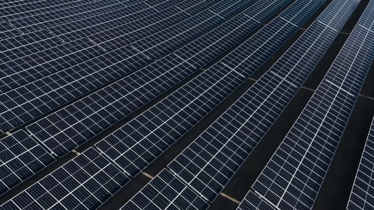 Ausbau der dezentralen Energieversorgung in Bayern: Die Connected Dots Holding GmbH erwirbt umfangreiches Photovoltaik-Projektportfolio - Foto: presseportal.de