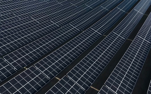 Ausbau der dezentralen Energieversorgung in Bayern: Die Connected Dots Holding GmbH erwirbt umfangreiches Photovoltaik-Projektportfolio - Foto: presseportal.de