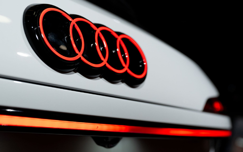 Audi hat 2025 weniger Autos verkauft, zum Jahresende geht die Tendenz aber nach oben. (Archivbild) - Foto: Sven Hoppe/dpa