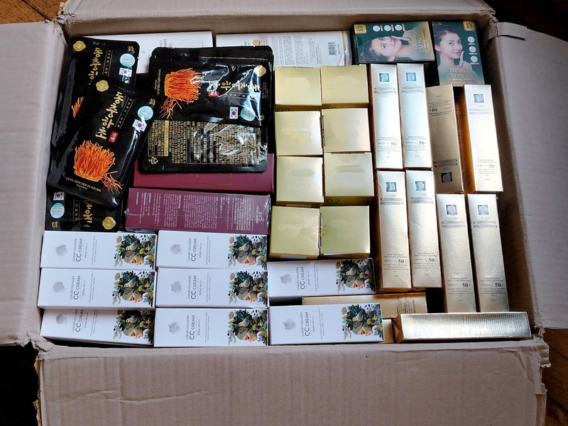 HZA-SI: Kosmetikprodukte nicht einfuhrfähig - Zoll stellt 24 Kilogramm nicht einfuhrfähige Kosmetikprodukte in Postpaket sicher - Foto: presseportal.de