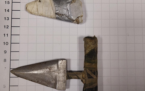 BPOL NRW: Bundespolizei beschlagnahmt verbotenes Messer - Foto: presseportal.de