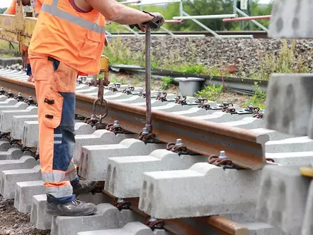 Bauarbeiten an einer Gleisanlage (Archiv) - Foto: via dts Nachrichtenagentur