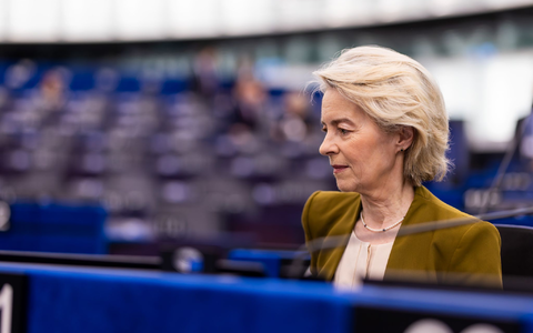 Vorherige Misstrauensanträge gegen Ursula von der Leyens EU-Kommission scheiterten deutlich. (Archivbild) - Foto: Philipp von Ditfurth/dpa