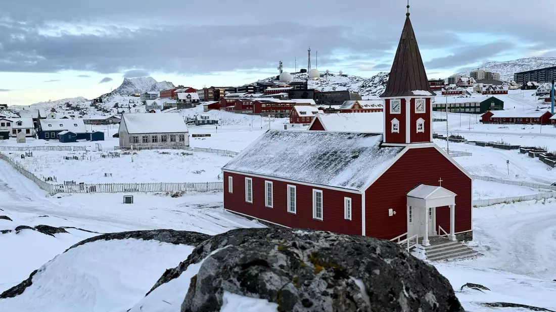 Die Bundeswehrsoldaten sollen in Nuuk landen. - Bild: Julia Wäschenbach/dpa
