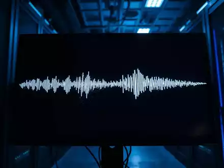 VocalBridge: KI-Tool knackt vermeintlich sichere Spracherkennung - Foto: über boerse-global.de