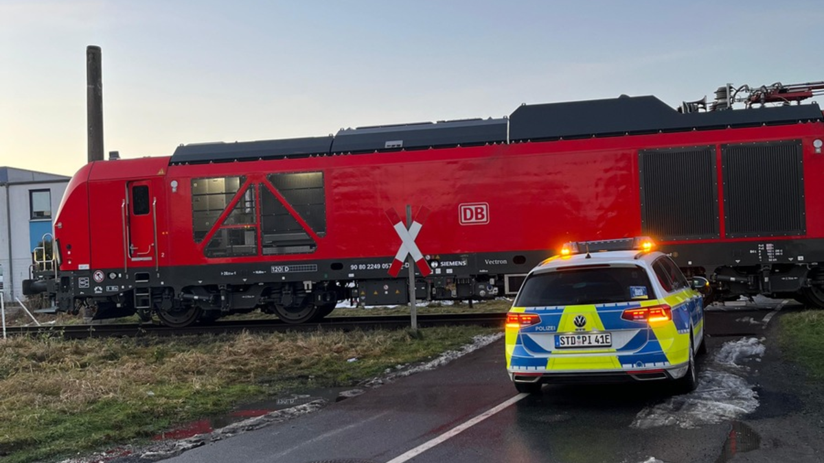 POL-STD: Güterzug übersehen, Firmenfahrzeug in Stade aufgebrochen, Autofahrer unter Drogeneinfluss, Unfallbeteiligter flüchtet ohne Führerschein, Alkohol am Steuer, - Foto: presseportal.de