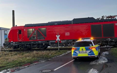 POL-STD: Güterzug übersehen, Firmenfahrzeug in Stade aufgebrochen, Autofahrer unter Drogeneinfluss, Unfallbeteiligter flüchtet ohne Führerschein, Alkohol am Steuer, - Foto: presseportal.de