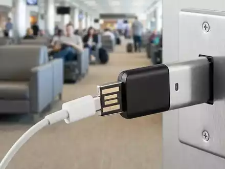 USB-Blocker: So schützen Sie Ihr Smartphone an öffentlichen Ladestationen - Foto: über boerse-global.de