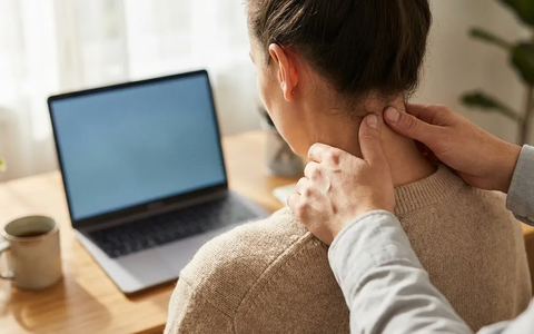 Akupressur-Punkt GB20: Neue Hoffnung bei Spannungskopfschmerzen - Foto: über boerse-global.de