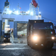 Erste Militärfahrzeuge sind in Emden angekommen.  - Foto: Lars Penning/dpa