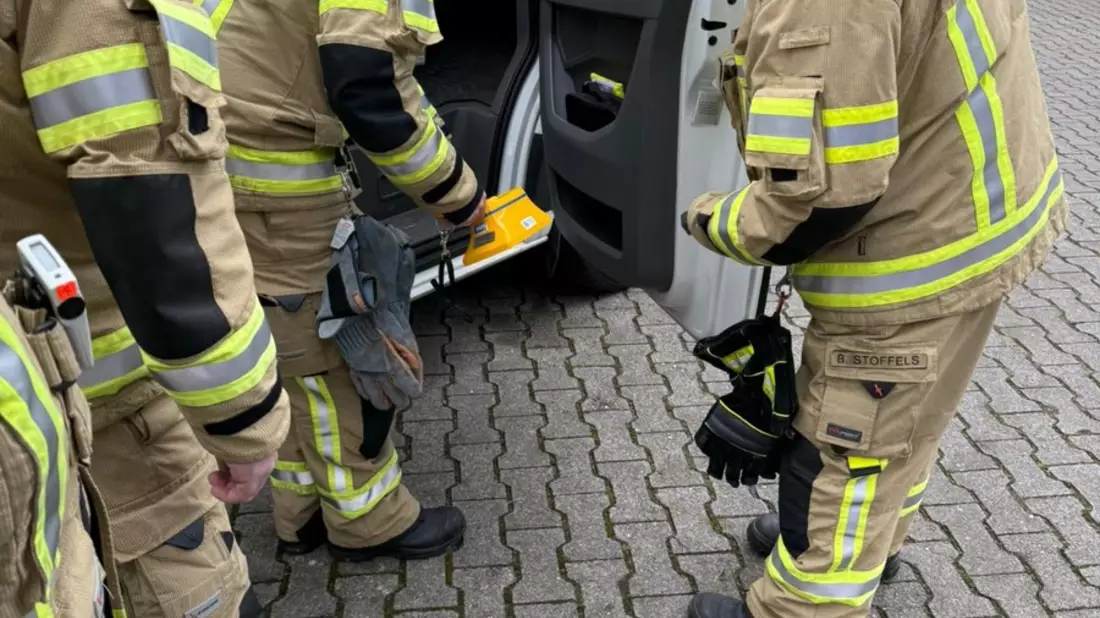 FW-KLE: CBRN-Zug auf Exkursion beim Forschungszentrum Jülich - Bild: presseportal.de