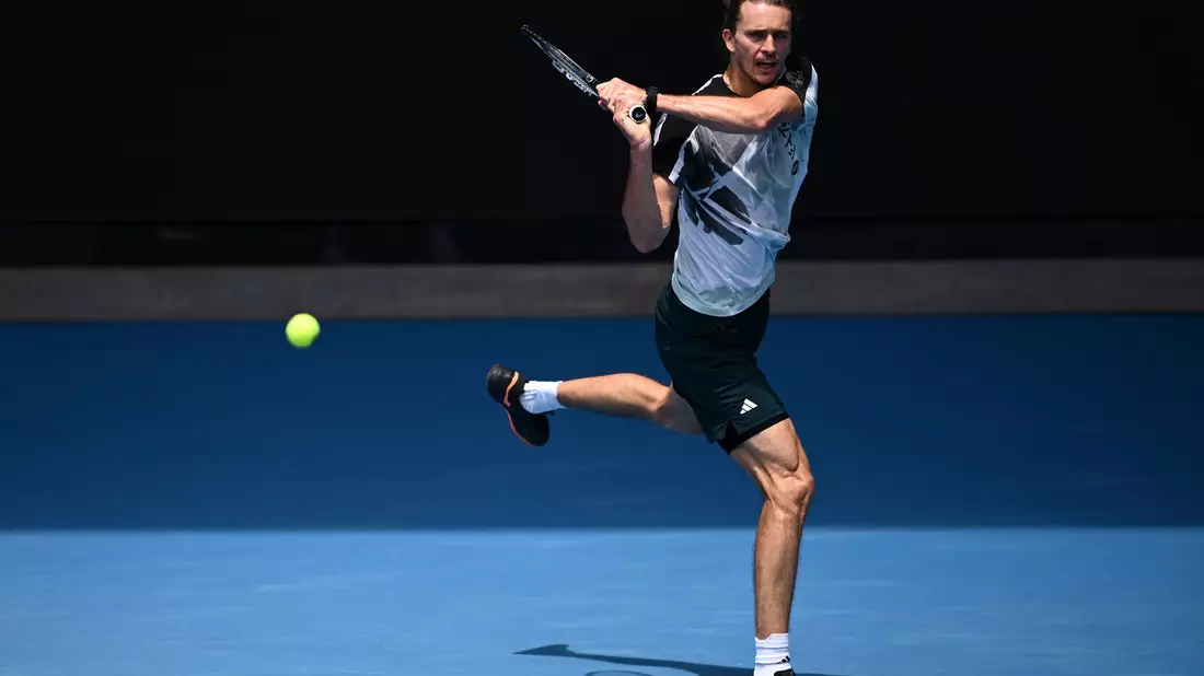 Alexander Zverev will die Lücke zu Jannik Sinner und Carlos Alcaraz schließen. (Archivbild) - Bild: Joel Carrett/AAP/dpa