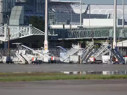 Fluggasttreppen am Flughafen München - Foto: via dts Nachrichtenagentur