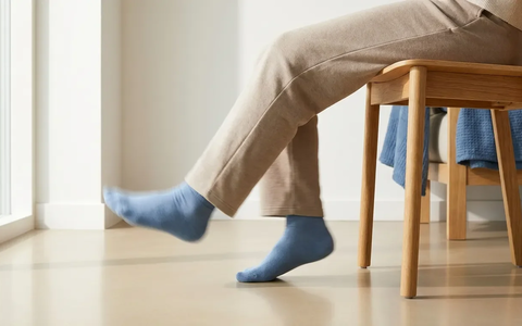 Beinschwingen am Stuhl wird zum Arthrose-Wundermittel - Foto: über boerse-global.de