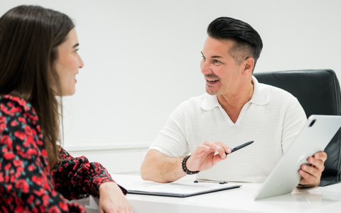 Natürlich statt overdone: Harald Berger verrät, warum viele Beauty-Trends schaden und was wirklich wirkt - Foto: presseportal.de
