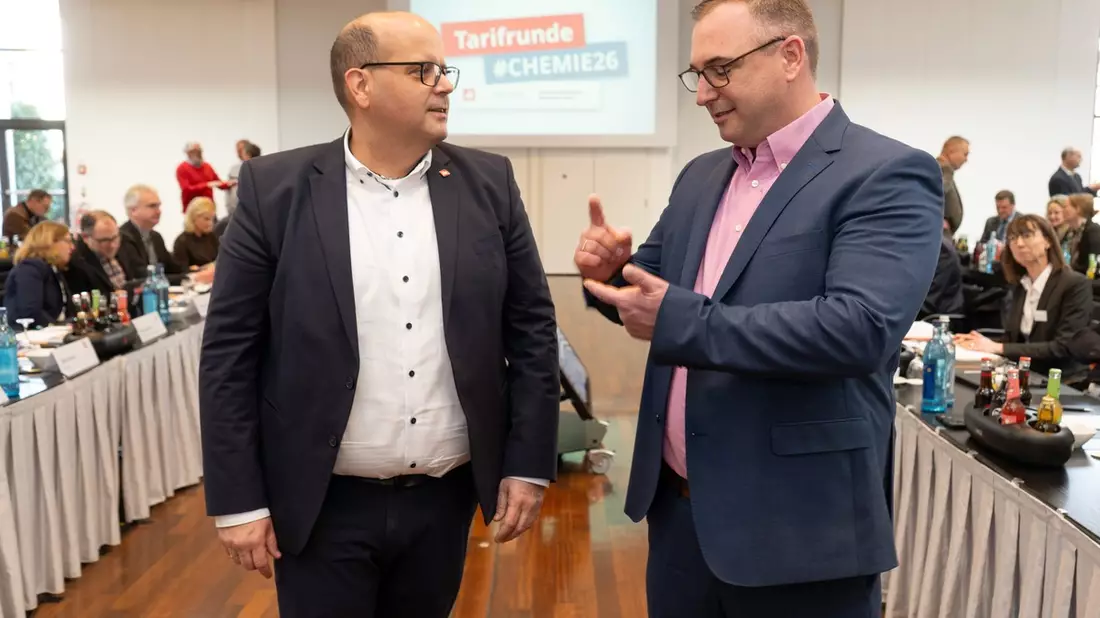 Chemie-Tarifrunde: Arbeitgeber fordern Kurswechsel in beispielloser Strukturkrise - Bild: presseportal.de
