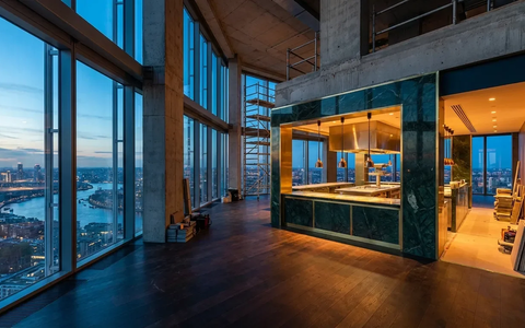 ARCOTEL Tabakfabrik enthüllt exklusives Sky-Restaurant Q27 - Foto: über boerse-global.de