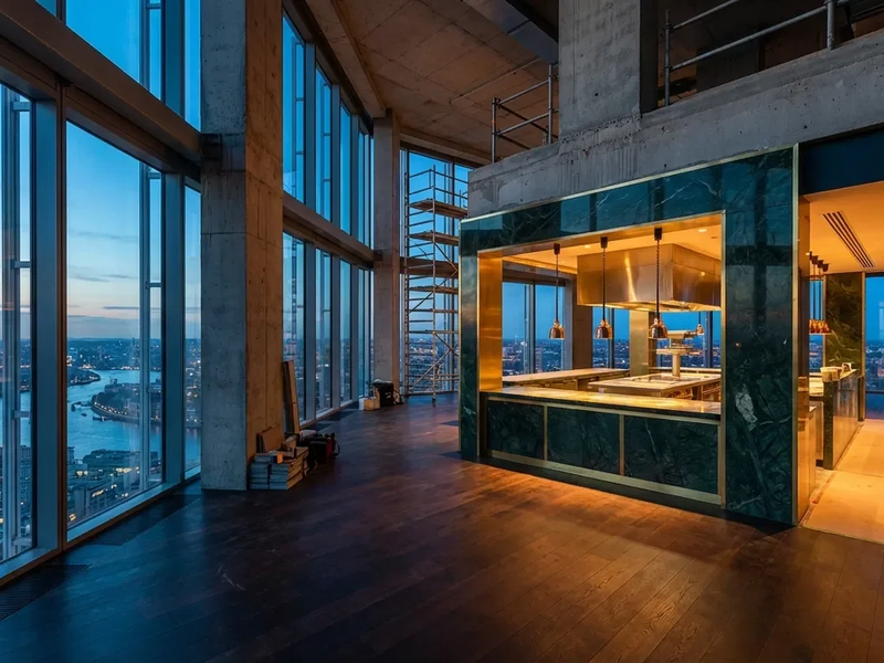 ARCOTEL Tabakfabrik enthüllt exklusives Sky-Restaurant Q27 - Foto: über boerse-global.de