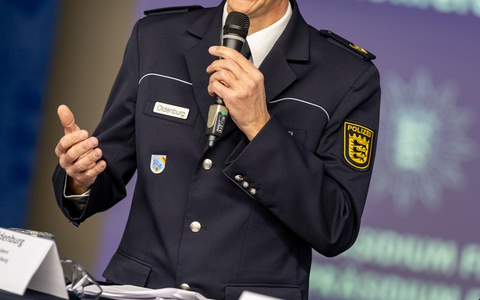 POL-FR: Breiter Praxischeck für den Taser bei der Polizei Baden-Württemberg - Foto: presseportal.de