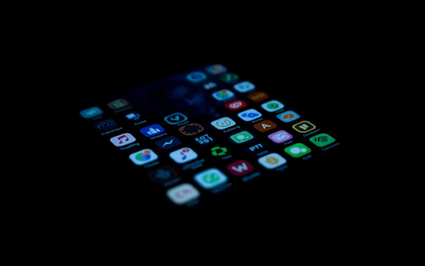 Messenger-Betrug: Neue Welle von Trading- und Love-Scams überflutet WhatsApp und Telegram - Foto: über boerse-global.de